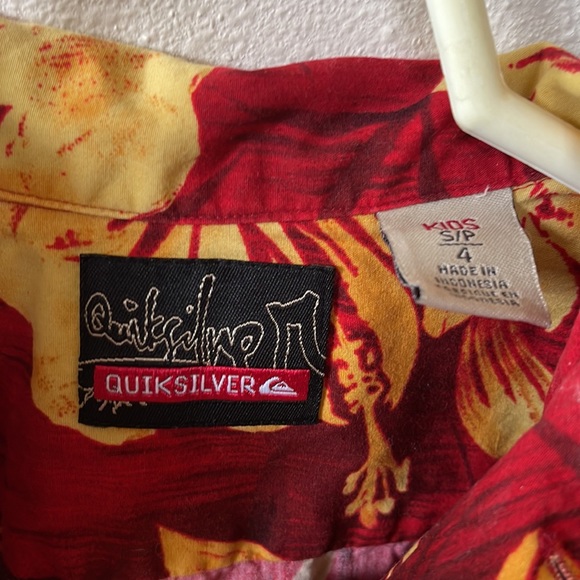 Red and yellow Hawaiian print button down collar shirt - Picture 2 of 3